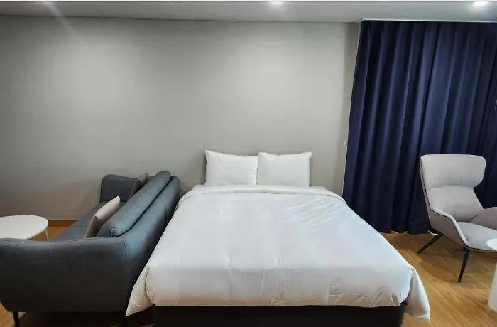 Отель Kwangsu 4*